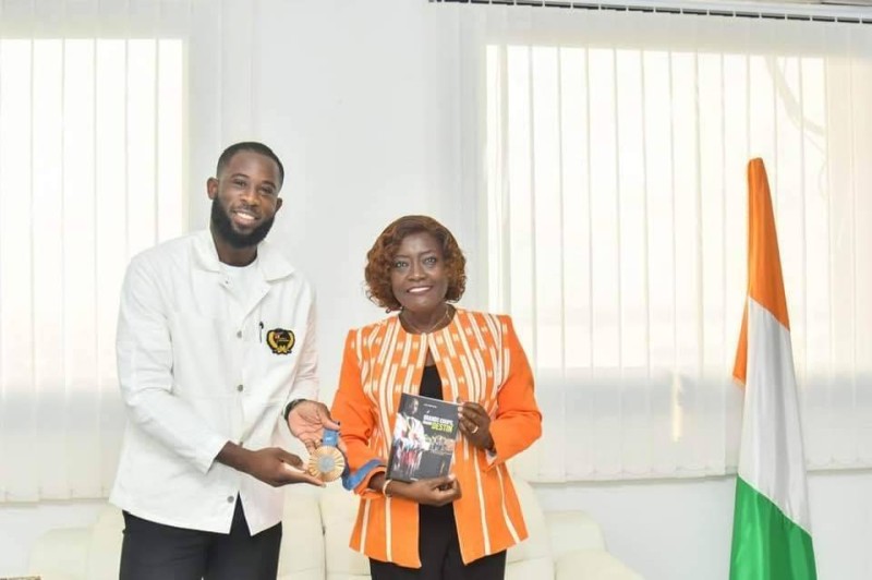 Le Pr Mariatou Koné et l'athlète Cissé Cheick Sallah