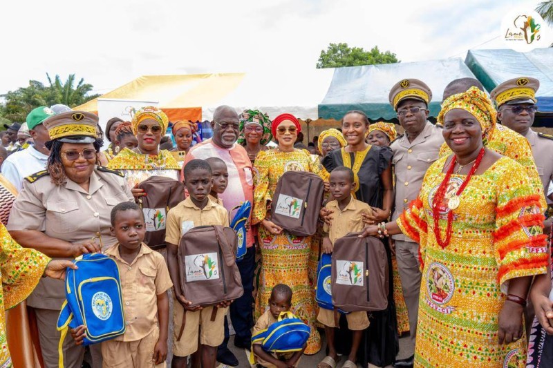 Plus de 200 kits scolaires ont été offert aux élèves de huit localités du département de Fresco