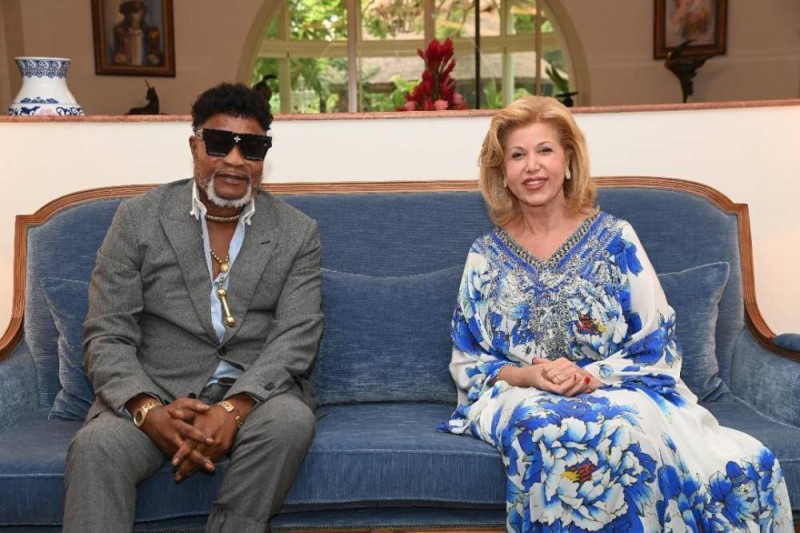 Koffi Olomidé reçu par la Première dame Dominique Ouattara. (Ph: Dr)