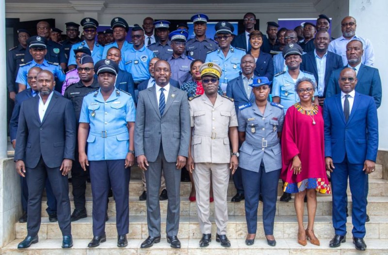 Ce comité de rédaction chargé de concevoir la convention de collaboration entre la mairie, la police et la gendarmerie, regroupera des représentants de la Préfecture d'Abidjan, de la direction générale du développement local (Dgddl), de la Gendarmerie nationale, de la Police nationale et de la Police municipale du Plateau. (DR)