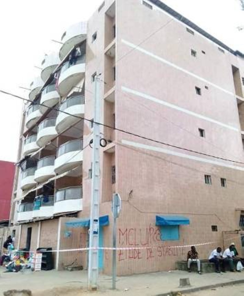 Un immeuble qui risque de s'éffondrer. (DR)