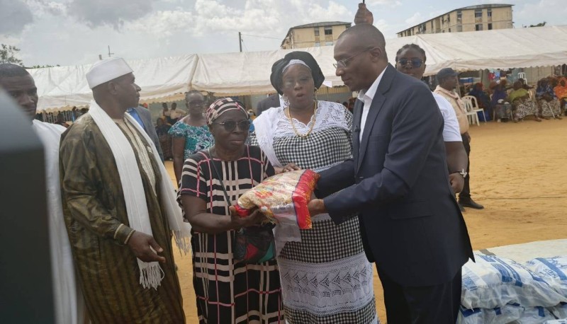 La présidente-fondatrice a pris l’engagement de s’associer à l’heureuse initiative de la création d’un centre d’accueil dans le département de Biankouma. (Ph: Dr)