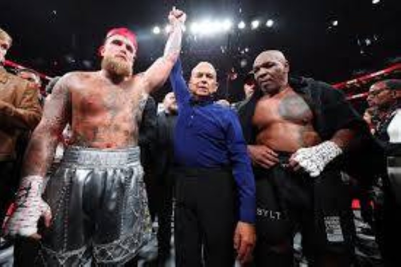 Mike Tyson battu par un YouTubeur. DR