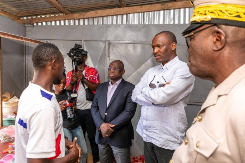 Le ministre Mamadou Touré à l'écoute de sa jeunesse. (Ph: Dr)