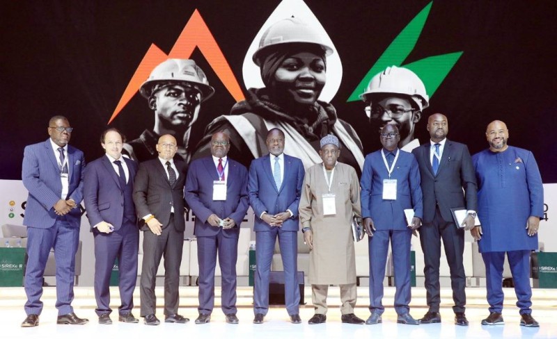Les panelistes ont présenté les opportunités du contenu local pour les entreprises. (Photo : Honoré Bosson)