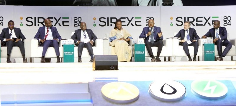 Les panelistes ont reconnu qu’il faut lever les obstacles pour le financement des industries extractives. 'Photo : Honoré Bosson)