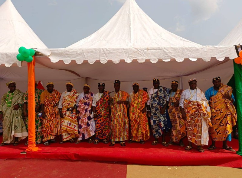 Le collectif des  chefs des villages d'Anyama ouest. (dr)