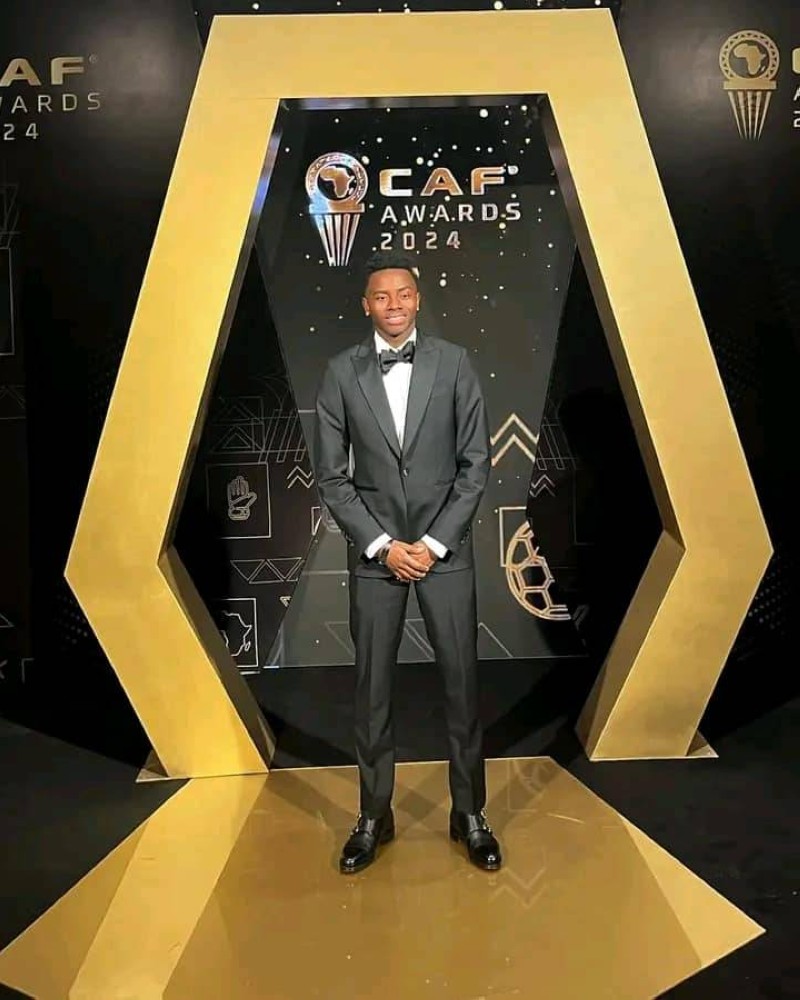 Simon Adingra a pris part lundi à sa première cérémonie des Caf Awards. (Ph: Dr)