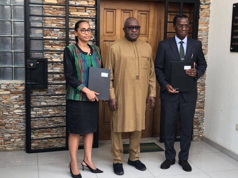 Le président du Conseil d’administration de Cdc capital, Lassina Fofana (au centre) a décliné les missions de sa structure qui a en charge le financement des Pme. (DR)