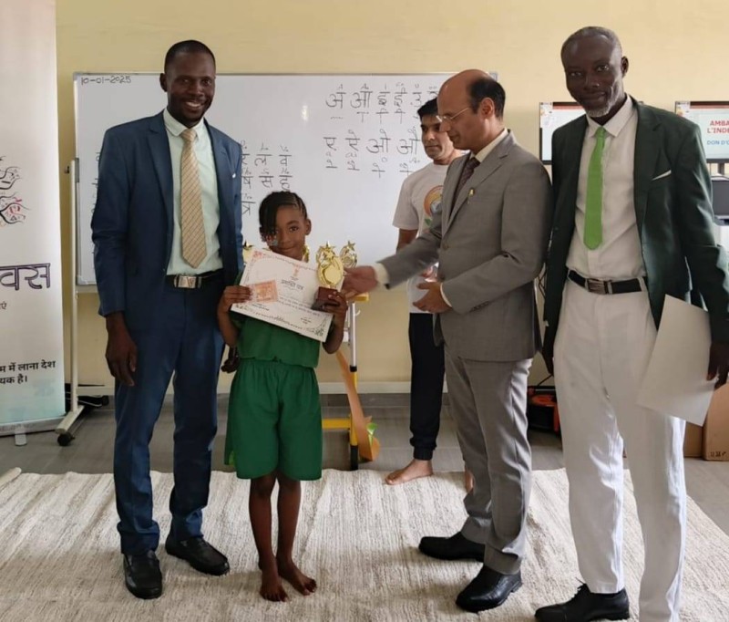 Ce sont 60 élèves de 5 à 6 ans de cette école qui apprennent gratuitement l’Hindi qui est la troisième langue, la plus parlée au monde, après l’anglais et le chinois. (Ph: Dr)