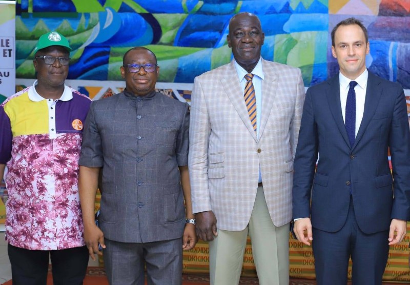 Farikou Soumahoro a salué l’engagement et la vision de Traoré Youssouf, président du conseil national de la Fenacci-Ports. (Ph: Dr)