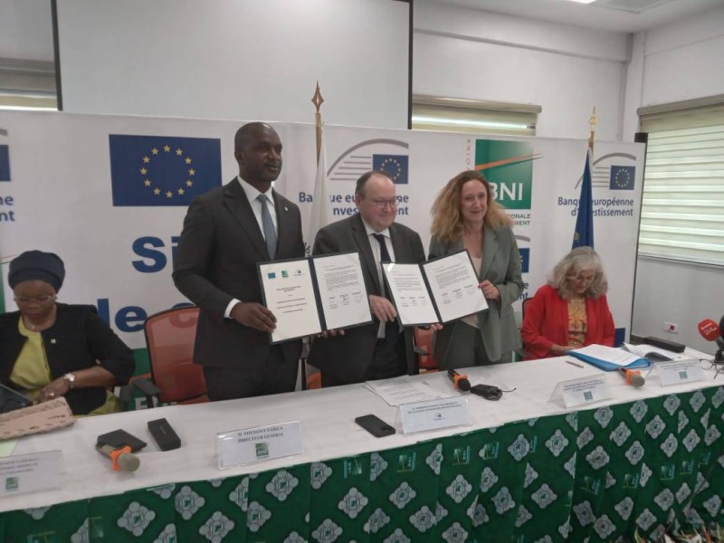 Après la signature du partenariat, place aux images. (Bavane)