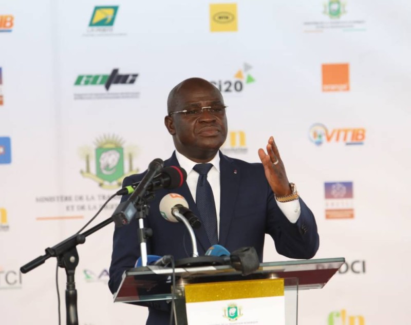 Le ministre la Transition numérique et de la Digitalisation, Ibrahim Kalil Konaté a félicité tous les travailleurs. (Ph: Dr)