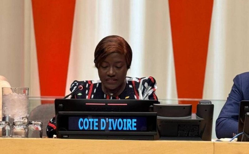 La Ministre de l'Education et de l'alphabétisation 