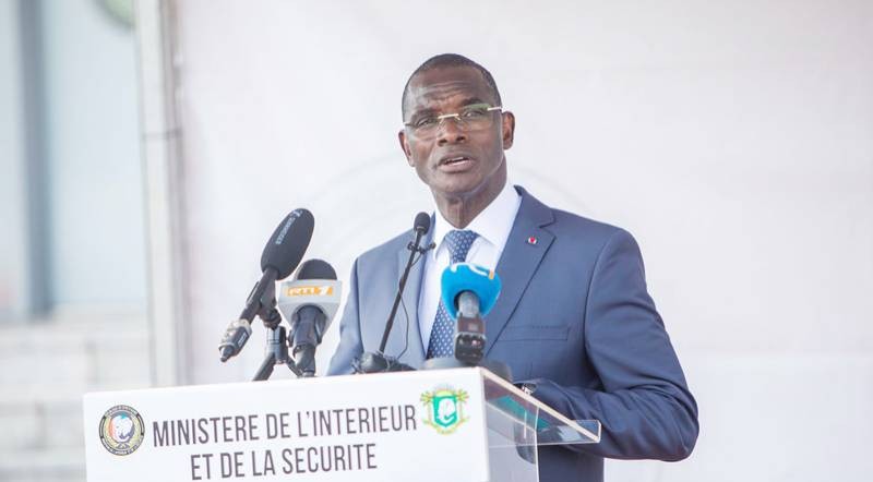 Le ministre Vagondo Diomandé a exhorté chacun à faire preuve de courage pour les défis à venir. (Ph: DGPN)