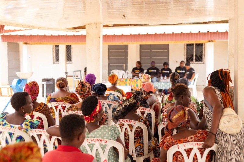 La cérémonie a été marquée par des échangent entre femmes entrepreneures et l’équipe de la structure donatrice ont marqué la cérémonie.