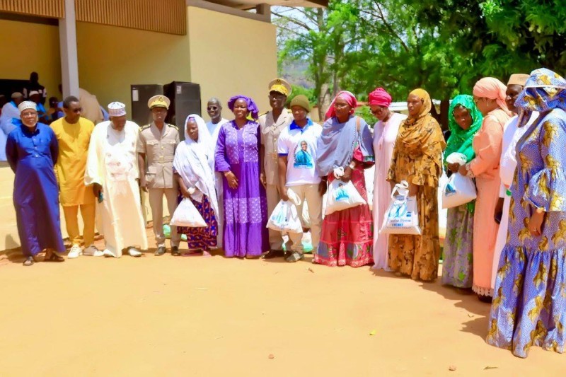 Les bénéficiaires ont traduit leur reconnaissance à la présidente de la Fondation Toukéïba, Hadja Mariame Sylla.(DR)