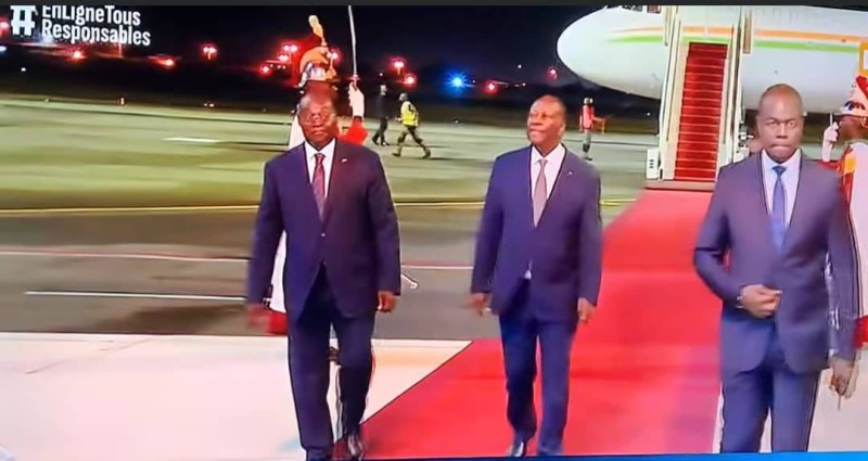Le président Alassane Ouattara à son arrivée à Abidjan.