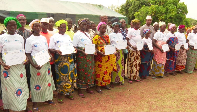 La formation a pris fin avec la remise officielle de certificats aux participantes, en reconnaissance de leur engagement et de leur volonté de jouer un rôle plus accrus dans leurs communautés. (Dr)