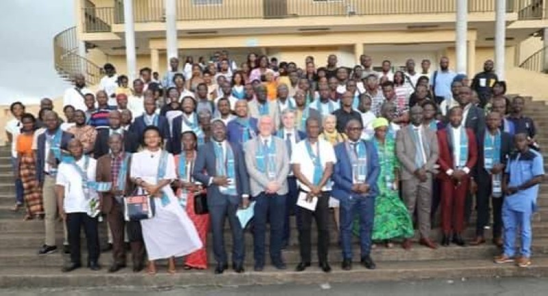 La photo de famille de ladite activité. (DR)