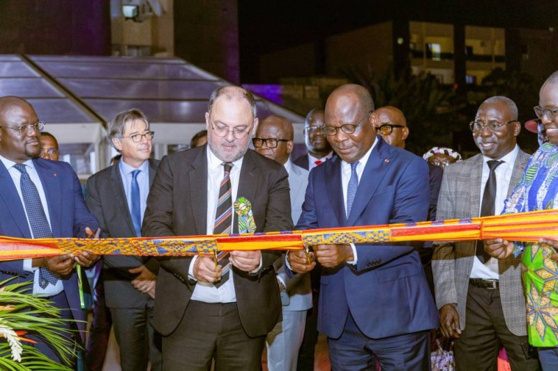 Pierre Dimba procède à l'inauguration de l'infrastructure. (DR)
