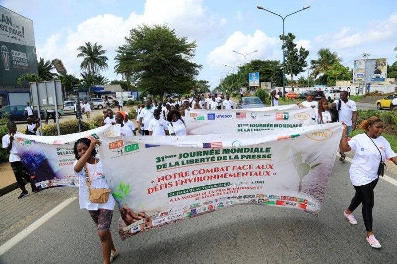 Défilé dans les rues d'Abidjan.(Ph:DR)