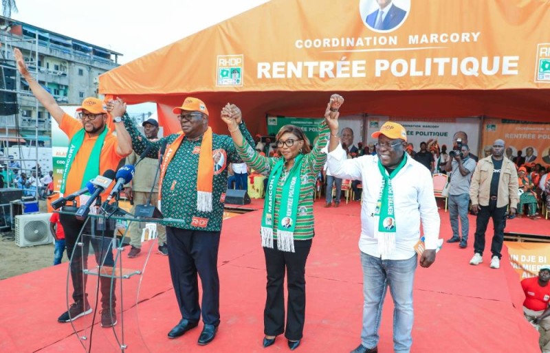 Le Secrétaire exécutif du RHDP, Ibrahima Cissé Bacongo, aux côtés de Laurent Tchagba et des cadres du parti, affichant leur unité et leur détermination pour une victoire écrasante dès le premier tour de la présidentielle d’octobre 2025.