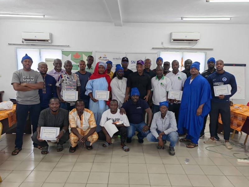 Des attestations de participation ont été attribuées aux participants. (Ph: Dr)