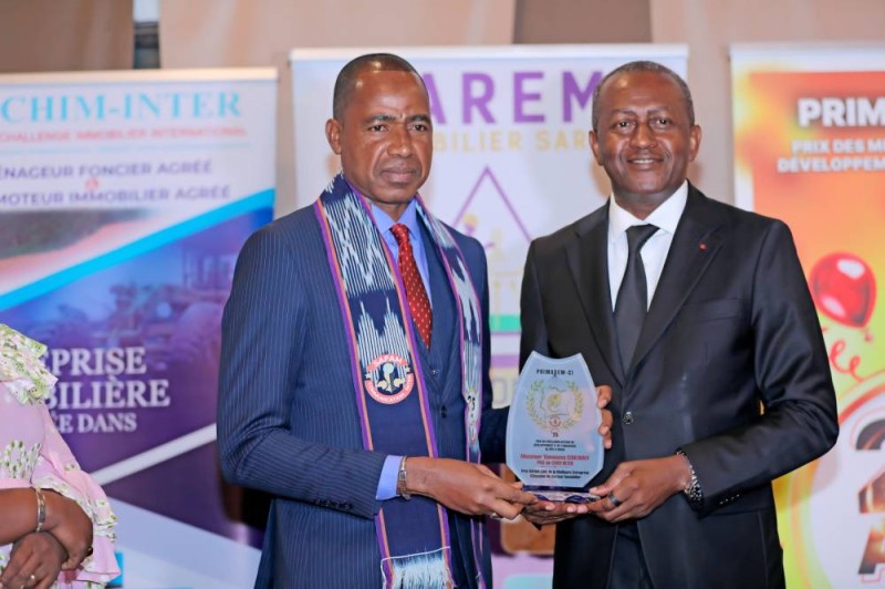 Le PDG de Chim Inter félicité par le président de la faitière des acteurs de l'immobilier (DR))