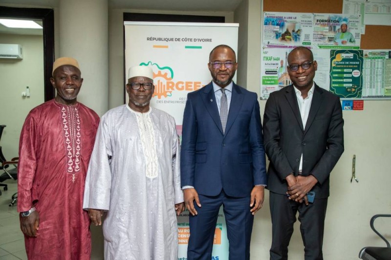 L’imam Cissé Djiguiba et Thiékoro Doumbia (2e et 3e à partir de la gauche) se sont dits satisfaits des échanges. (Ph: Dr)