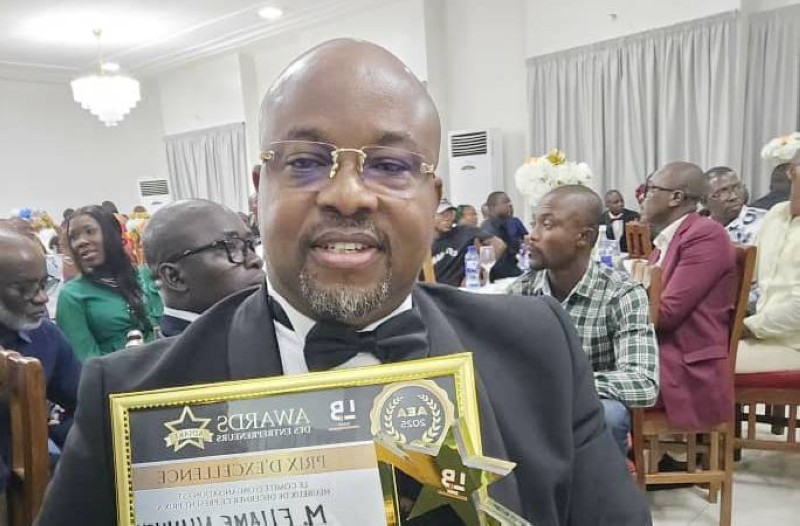 Eliame Niamkey, désigné "Meilleur entrepreneur audiovisuel de la région du Sud-Comoé". (Ph: Dr)
