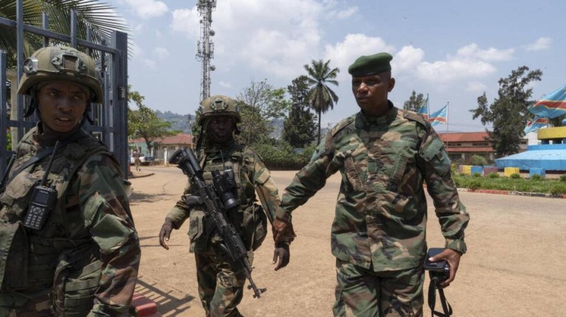 Des membres du mouvement M23 arrivent aux bureaux du gouvernement local à Bukavu le 1er mars 2025. (Image d'illustration) AFP - GLODY MURHABAZI