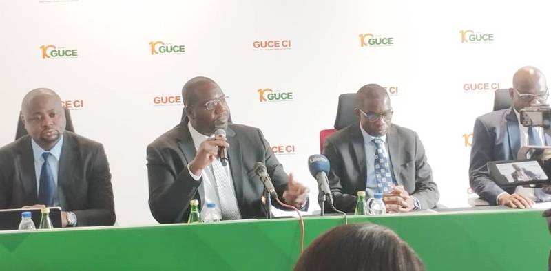 Au micro, le directeur général du Guce-Ci, Kitifolo Kignaman-Soro, a donné les raisons de la célébration des 10 années d’activités. (Ph: Dr)