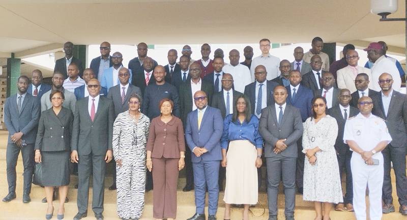 Plusieurs responsables d’institutions et entreprises du secteur maritime et portuaire ont pris part à la rencontre. (Ph: Dr)