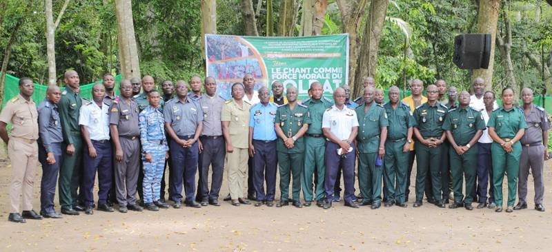 La photo de famille des militaires protestants évangéliques après la récollection. (Ph: BIPA)