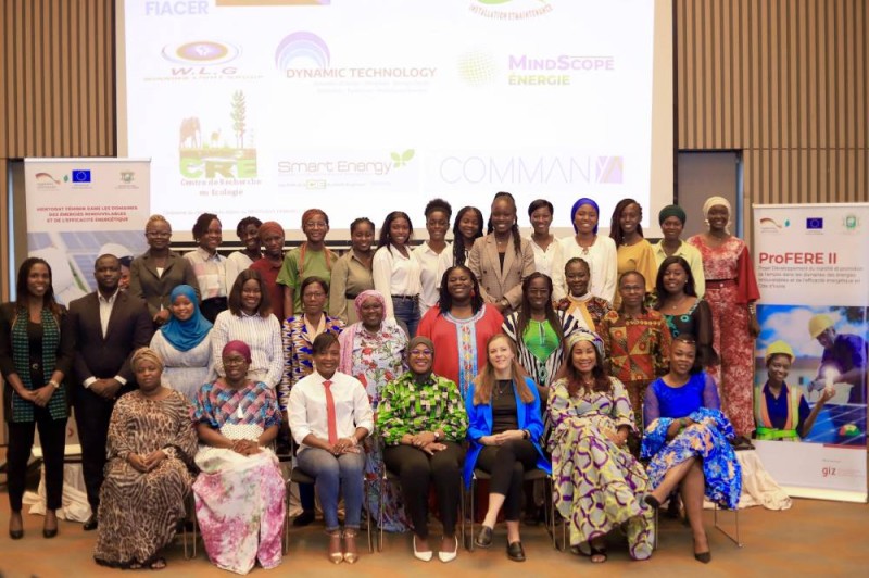 Ce programme de mentorat entre femmes a réuni 21 jeunes femmes en formation (mentées) et 20 femmes disposant d’une expérience professionnelle pertinente (mentors) dans les domaines des énergies renouvelables et efficacité énergétique. (Ph: Dr)