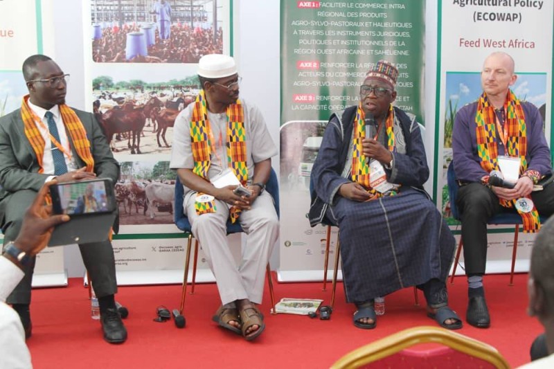 Le directeur de l’agriculture de la Cedeao, Alain Sy Traoré (2e à partir e la gauche). Ph: Joséphine Kouadio)
