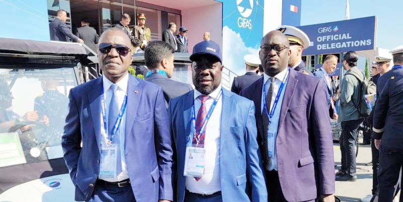 Le ministre ivoirien des Transports, Amadou Koné (à l'extrême gauche). (Ph: Dr)