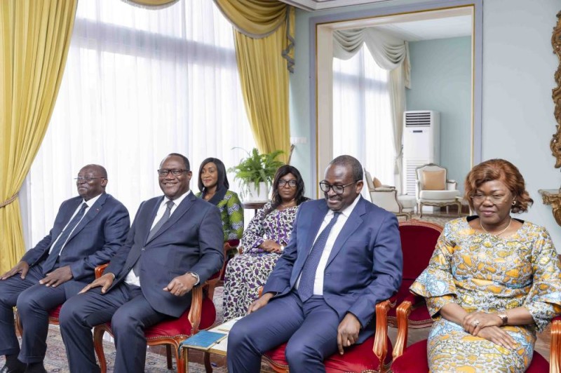 Le vice-Président, des membres du gouvernement et du cabinet du Président ont pris part à cette rencontre.