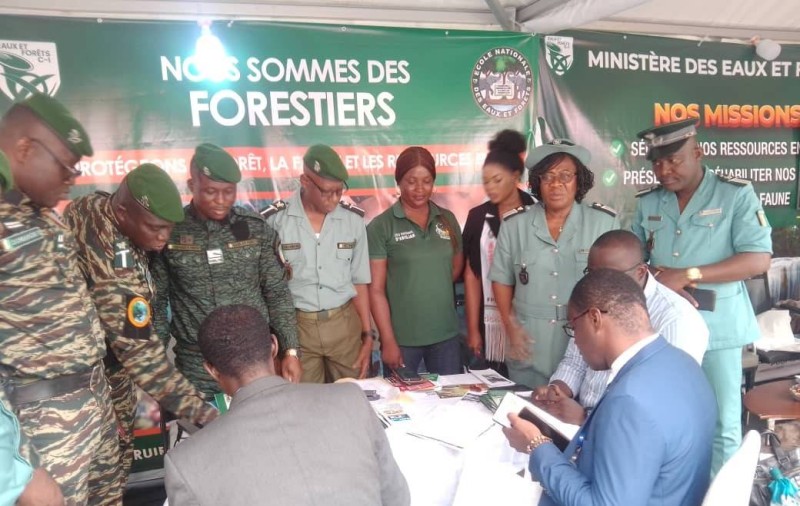 Le ministère des Eaux et Forêts présente ses missions et ses actions en faveur de la gestion durable des ressources naturelles.