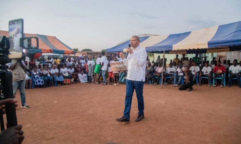L’ancien ministre du Commerce, Jean Louis Billon a rencontré les populations de Tanda, Kouassi-Datékro et Sandégué le 28 juin 2025. (Ph: Dr)