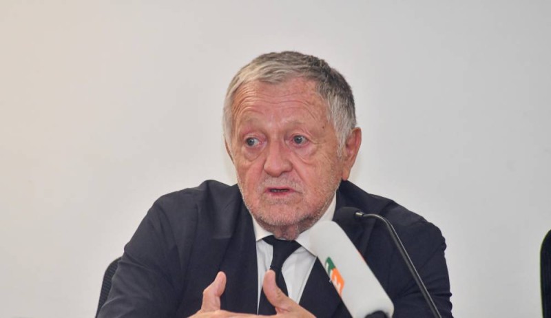 Jean-Michel Aulas et les autorités ivoiriennes annoncent la finale du Trophée des Championnes à Abidjan.