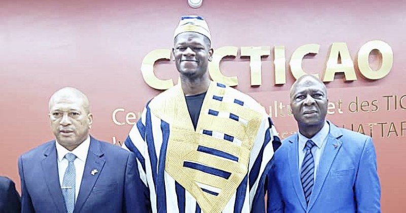 Mo Bamba et la direction de la mutuelle bêtako le 2 juillet, à l'Afor. (Ph: Dr)