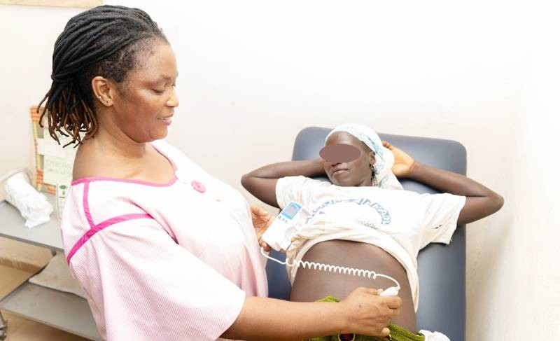 Makouéta Touré Bakayoko a développé une belle complicité avec ses patientes. (Ph: Dr)