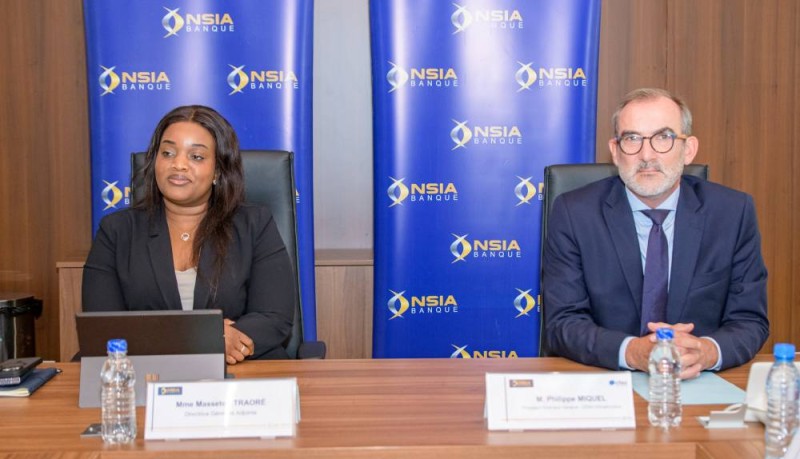 Mme Massetou Traoré, Directrice générale adjointe de la banque, et de Philippe Miquel, Directeur général de CFAO Infrastructure Côte d’Ivoire.