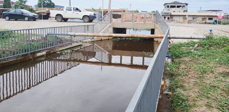 Les ouvrages construits dans le cadre du Paru canalisent les eaux pluviales, évitant ainsi les inondations dans la ville. (Ph: Faustin Ehouman)