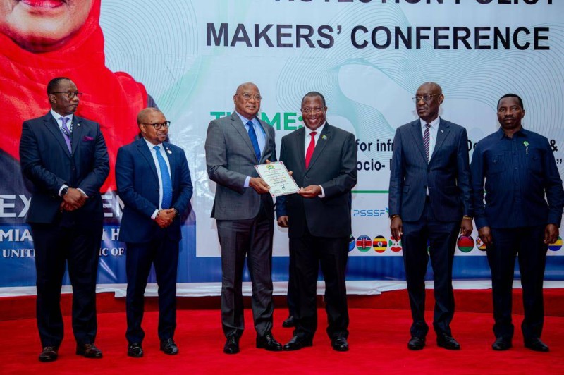 La Cnps honorées à Arusha (DR)
