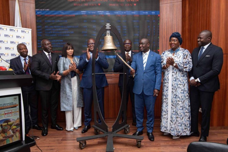 Alioune Diouf, directeur de la dette sonnant la cloche... (Ph: Dr)