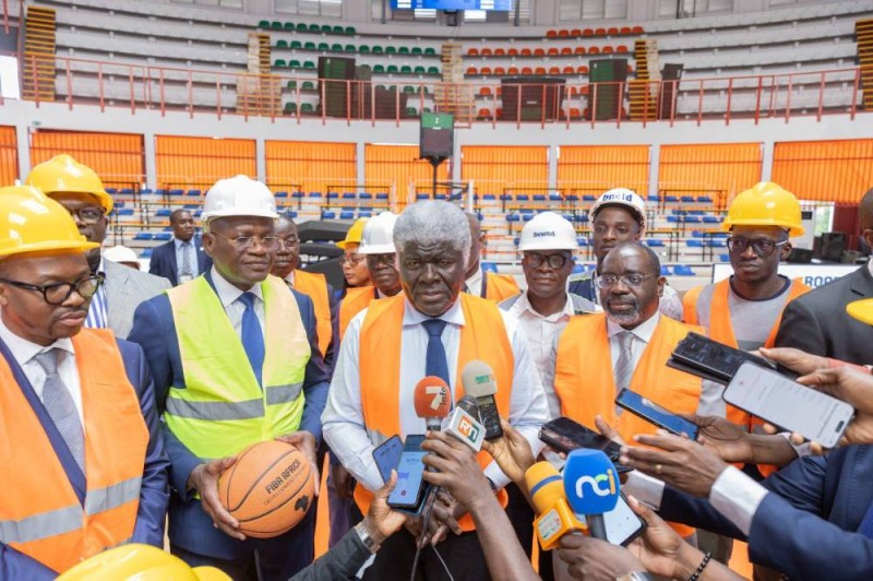 Le Premier ministre Dr Beugré Mambé au Palais des Sports