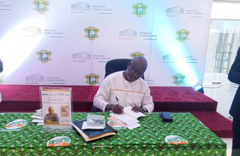 Michel Koffi, ex-Rédacteur en chef de Fraternité Matin, l’auteur du livre “Auguste Miremont : d’Houphouët à Ouattara”